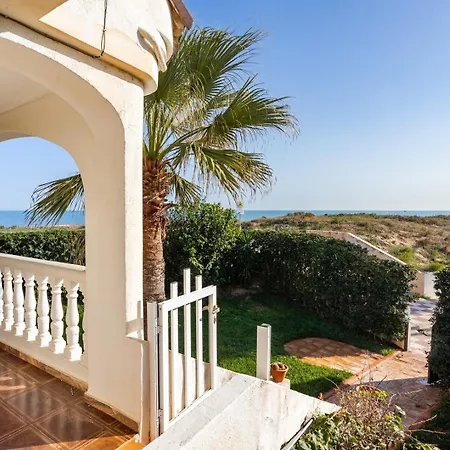 Breathtaking Beachfront In Villa